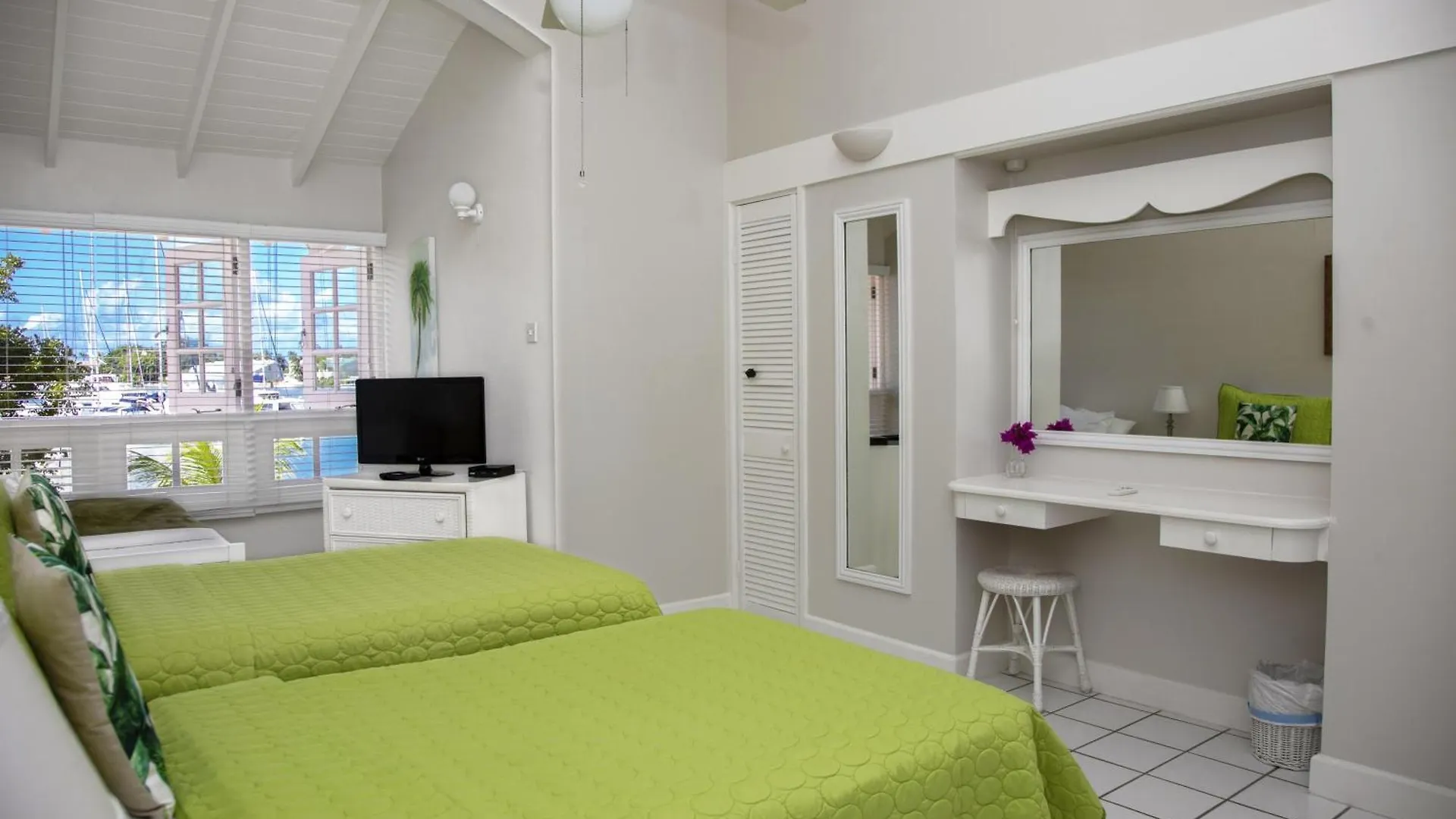 The Anchorage #5 A 3 Bedroom Waterfront Condo In Rodney Bay Condo Gros Islet