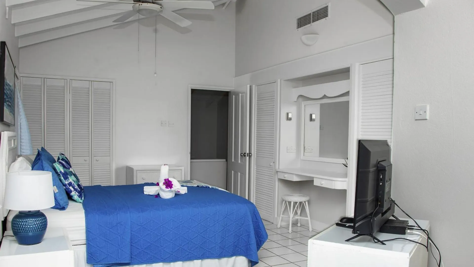 Apartment The Anchorage #5 A 3 Bedroom Waterfront Condo In Rodney Bay Condo Gros Islet